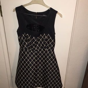 Black / Cream Diamond Designed Short Sleeve dress